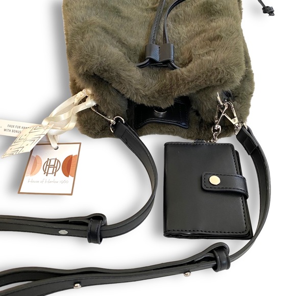 NWT House of Harlow Hunter Green Fur Handbag with Card Case Crossbody/Shoulder - Picture 2 of 15